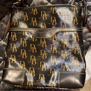 NWOT Dooney and Bourke crossbody
